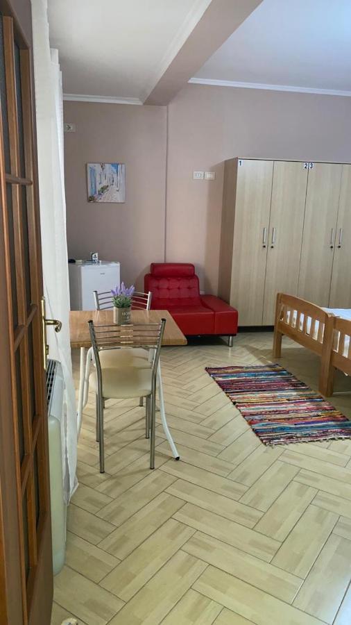 Hotel Durres Vila 53 Exterior foto